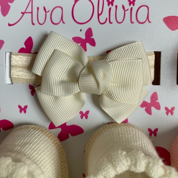 NWOT Ava & Olivia Bow Headbands and Sock Set - Picture 8 of 9